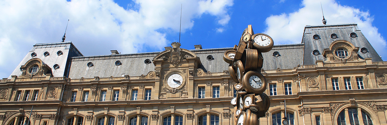 saint lazare railway station